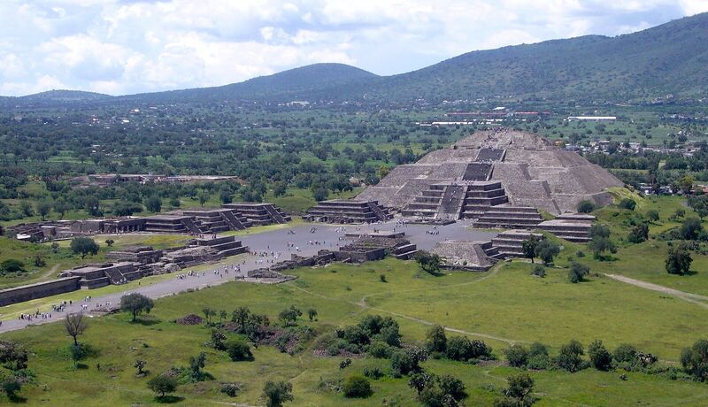 Piramide de la Luna 072006